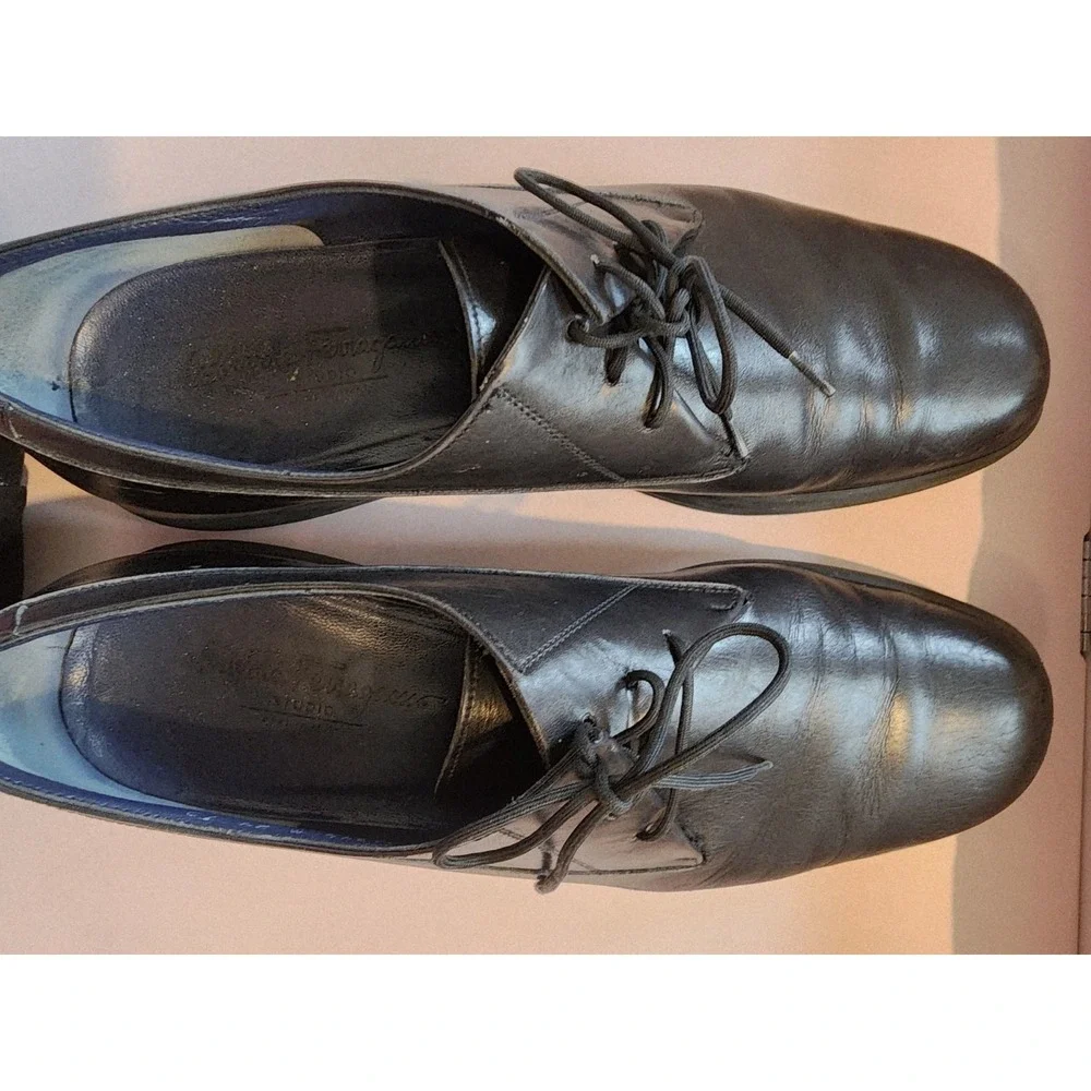 Salvatore Ferragamo please look